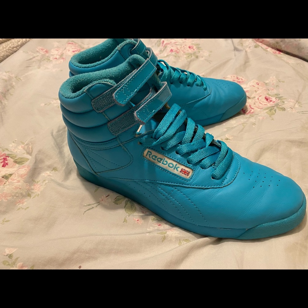 Reebok classic blue